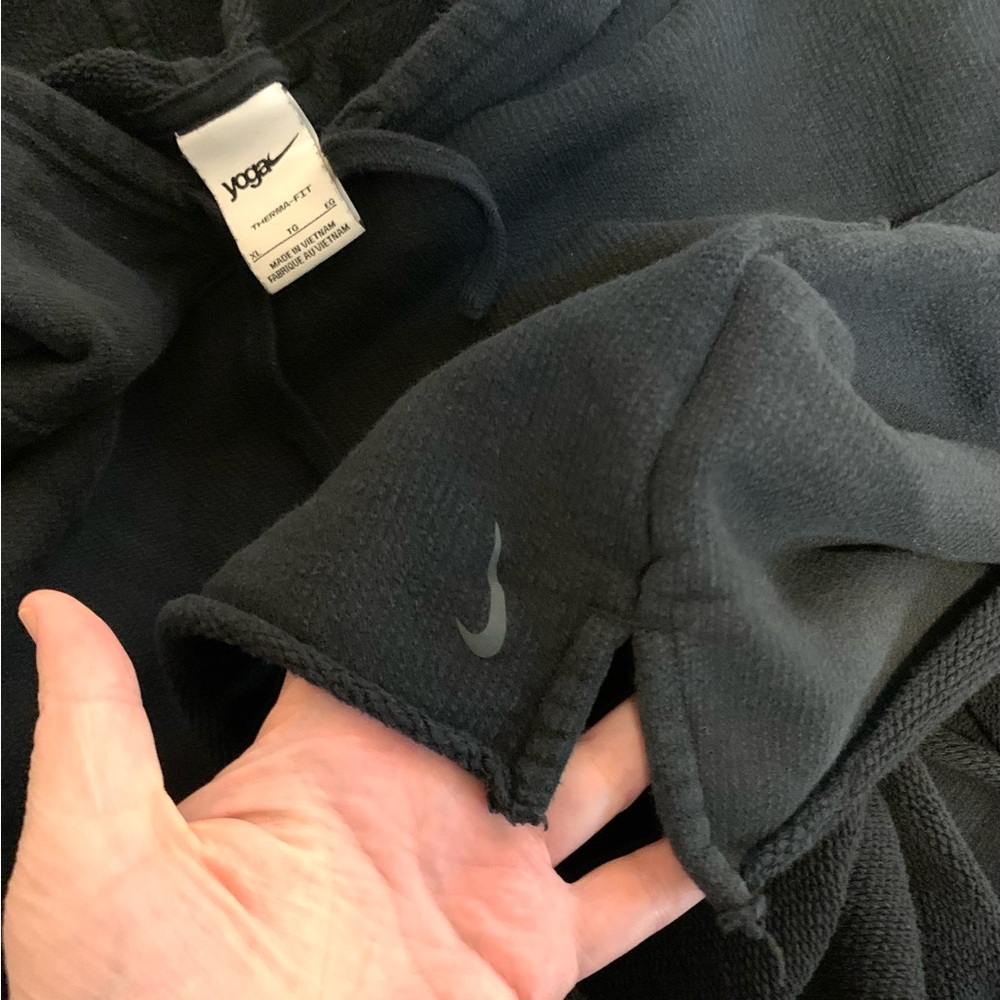 Nike Black Yoga Hood Sweater Sweatshirt - Picture 5 of 9